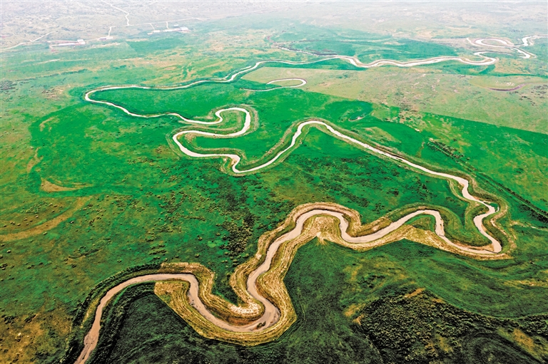 高日罕草原美如畫(huà)