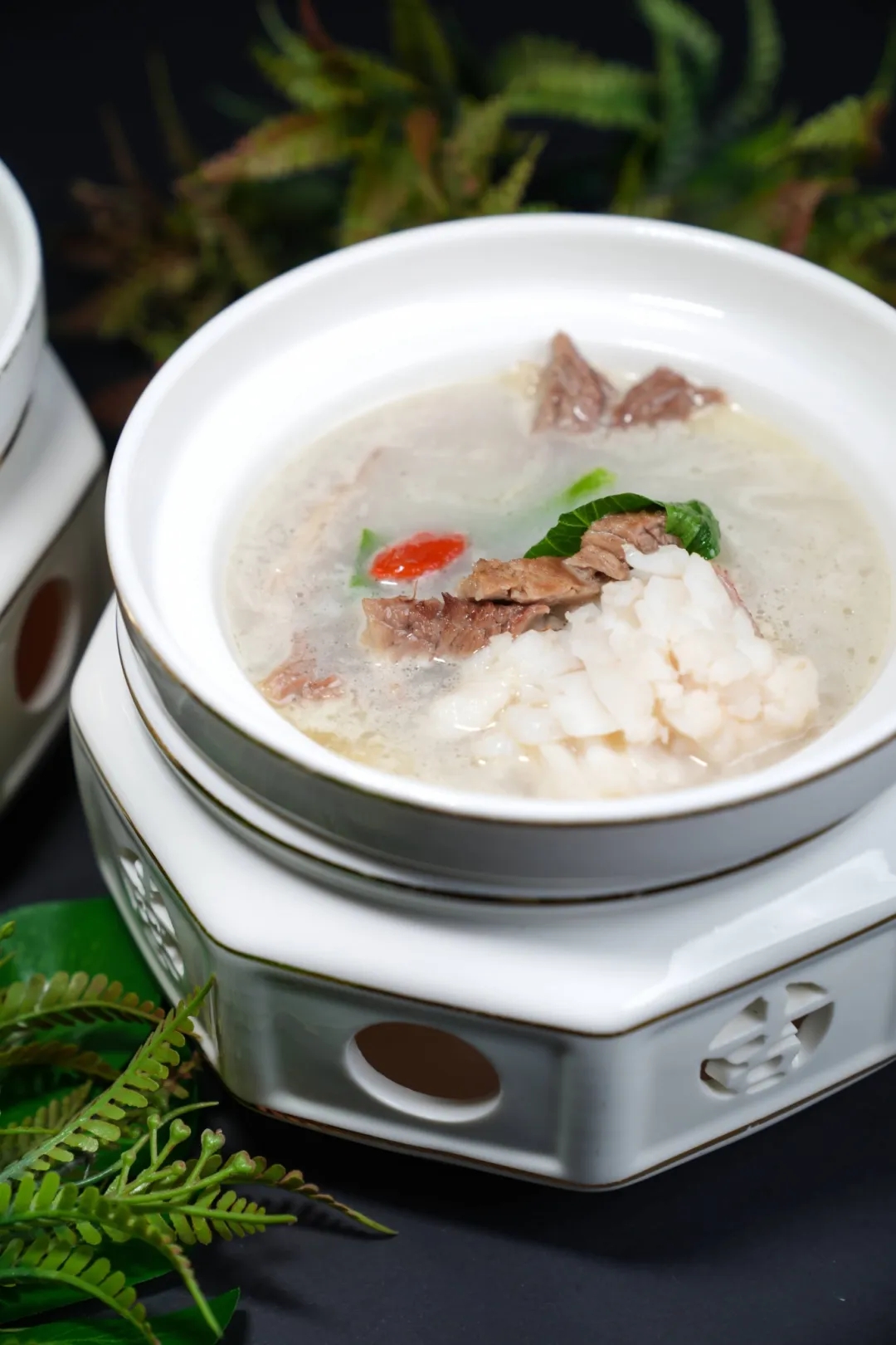 綠水青山魚(yú)羊鮮